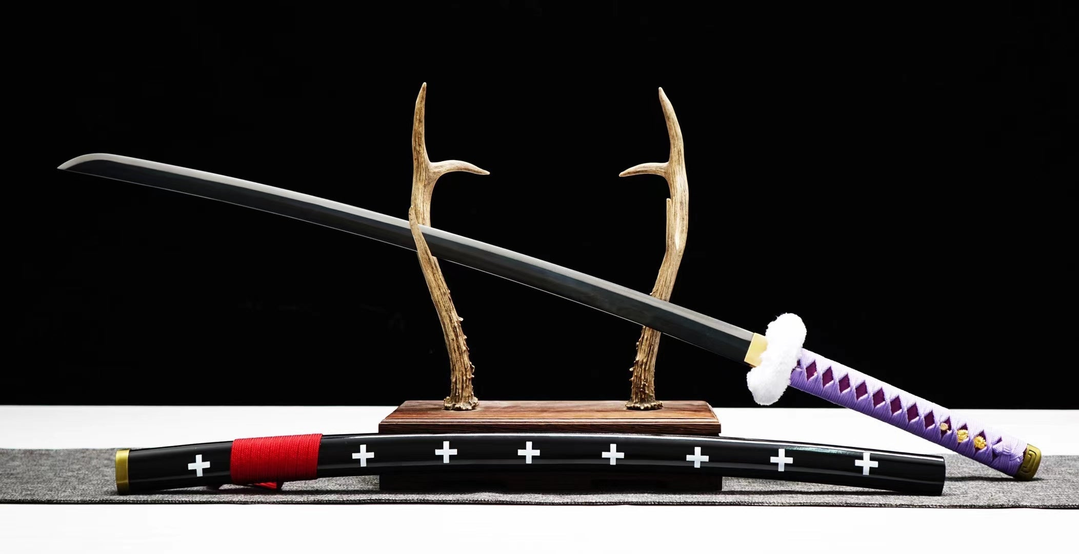 The Cursed Swords of One Piece – Kitetsu, Enma &amp; More