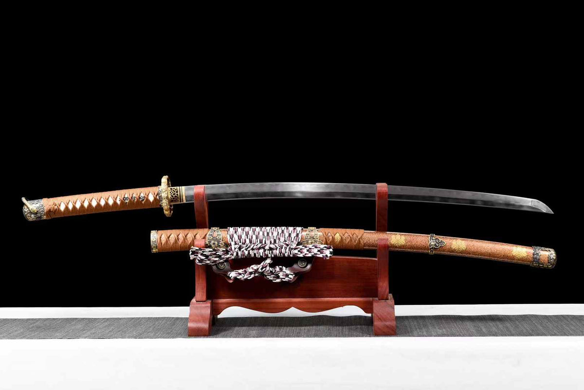 26 Inch Folded Damascus Japanese Tachi Sword Clay Tempered 60 HRC, 18-Step Mirror Polish, Gold Nashiji Scabbard