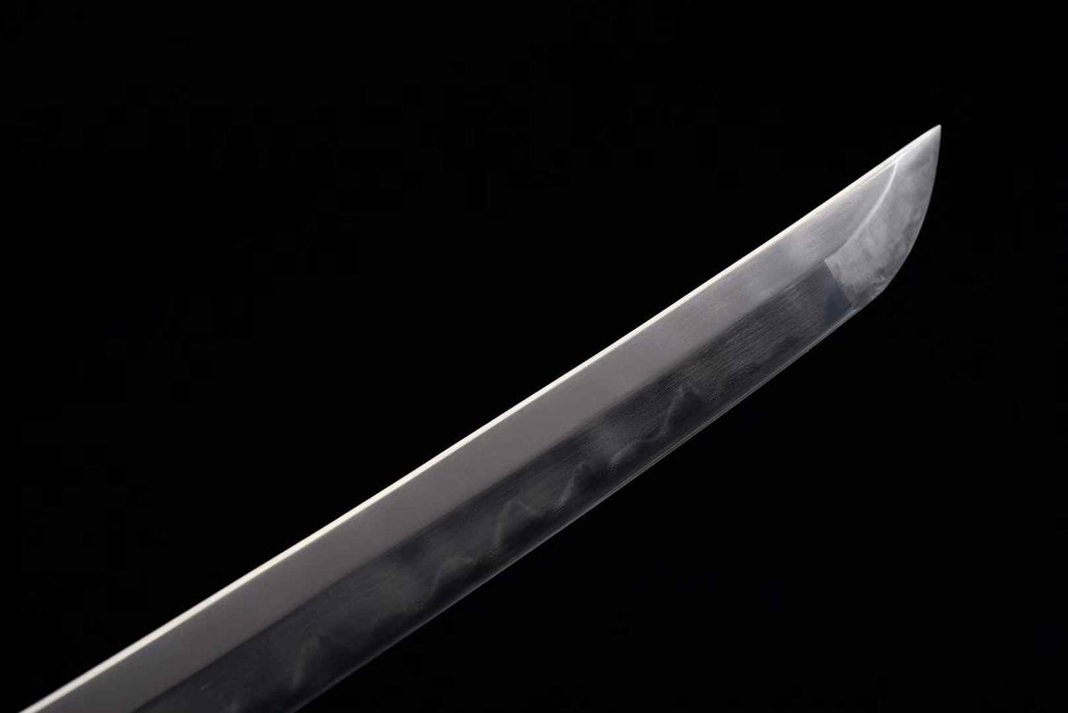 26 Inch Folded Damascus Japanese Tachi Sword Clay Tempered 60 HRC, 18-Step Mirror Polish, Gold Nashiji Scabbard