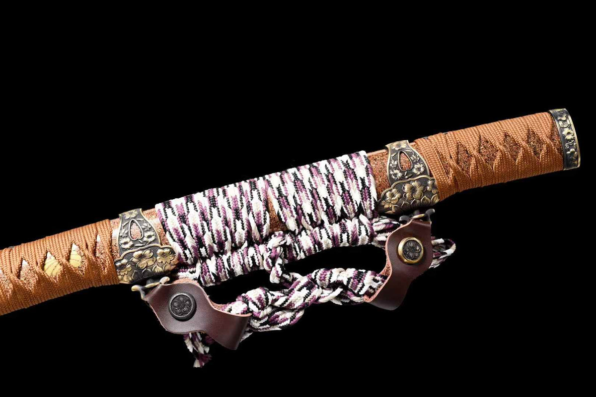 26 Inch Folded Damascus Japanese Tachi Sword Clay Tempered 60 HRC, 18-Step Mirror Polish, Gold Nashiji Scabbard