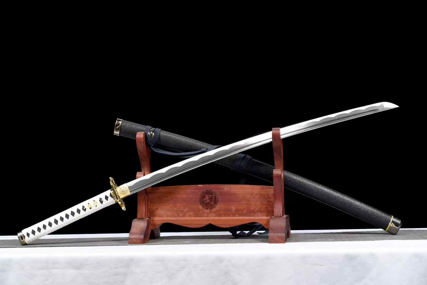 Devil May Cry 5 Vergil Yamato Sword Replica Katana  Full Tang Anime Samurai Sword with PU Leather Wrapped Scabbard 41 in