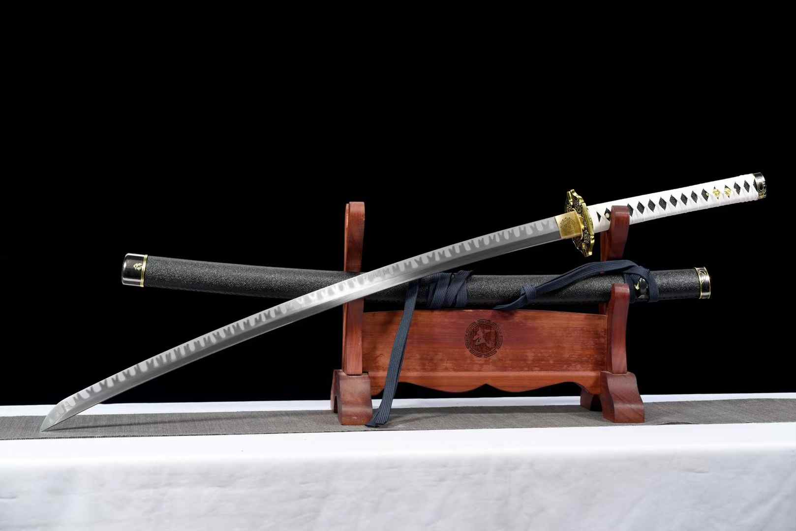 Devil May Cry 5 Vergil Yamato Sword Replica Katana  Full Tang Anime Samurai Sword with PU Leather Wrapped Scabbard 41 in