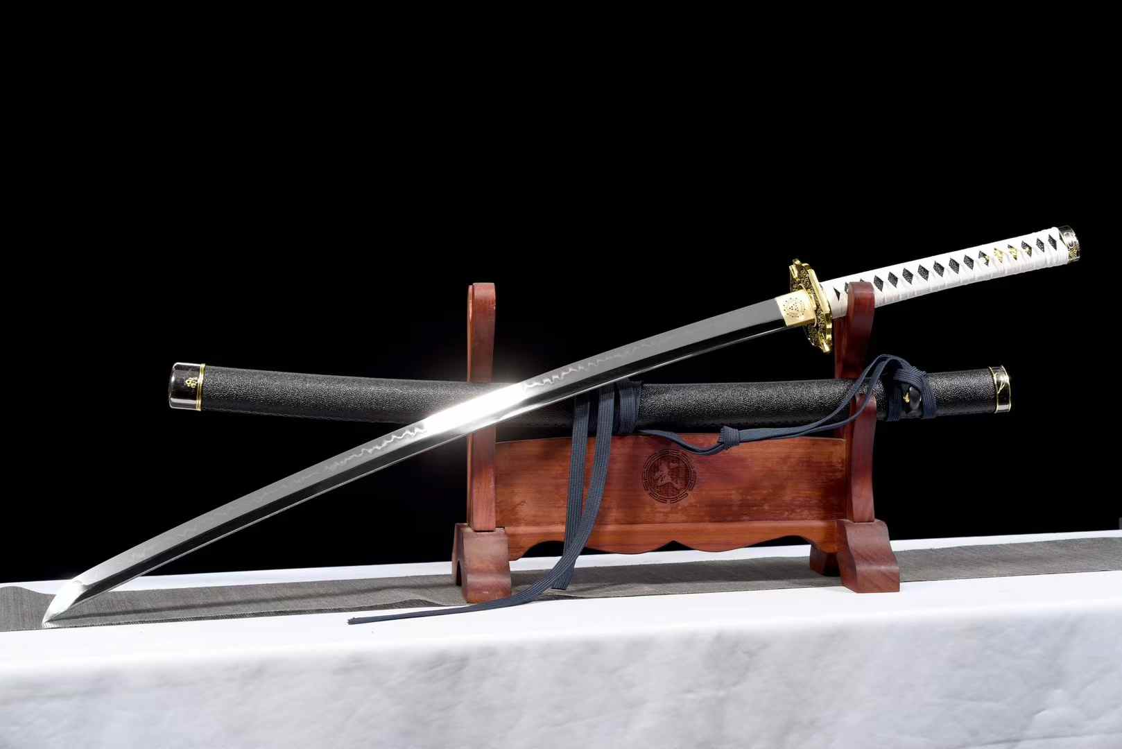 Devil May Cry 5 Vergil Yamato Sword Replica Katana  Full Tang Anime Samurai Sword with PU Leather Wrapped Scabbard 41 in