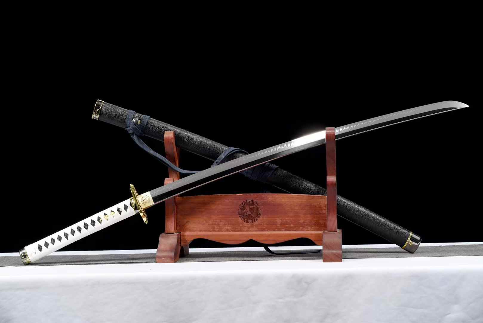 Devil May Cry 5 Vergil Yamato Sword Replica Katana  Full Tang Anime Samurai Sword with PU Leather Wrapped Scabbard 41 in