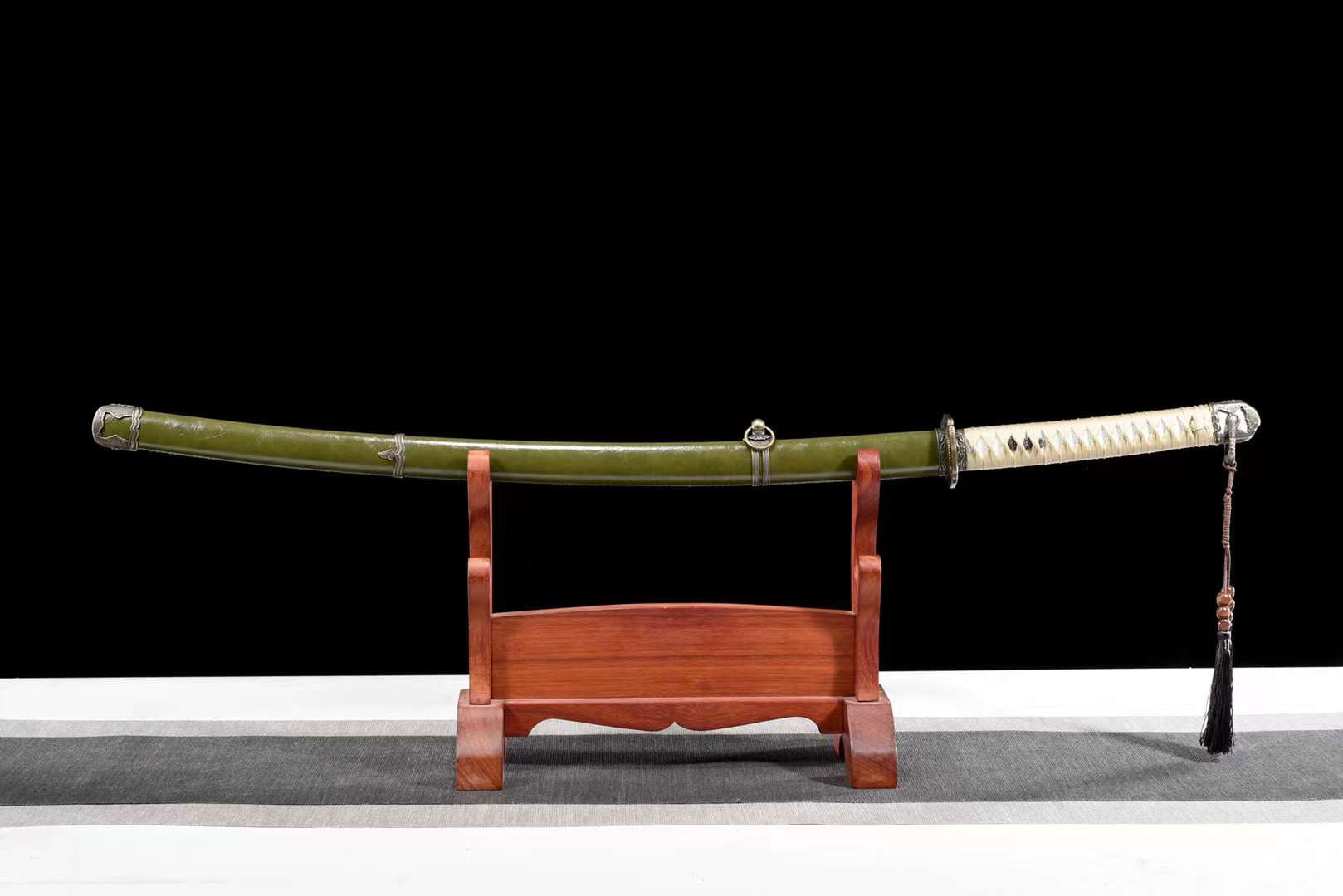 HandMade Japanese Samurai Katana Clay Tempered T-10 Steel Military Sword Type 98 Tsuba（副本）
