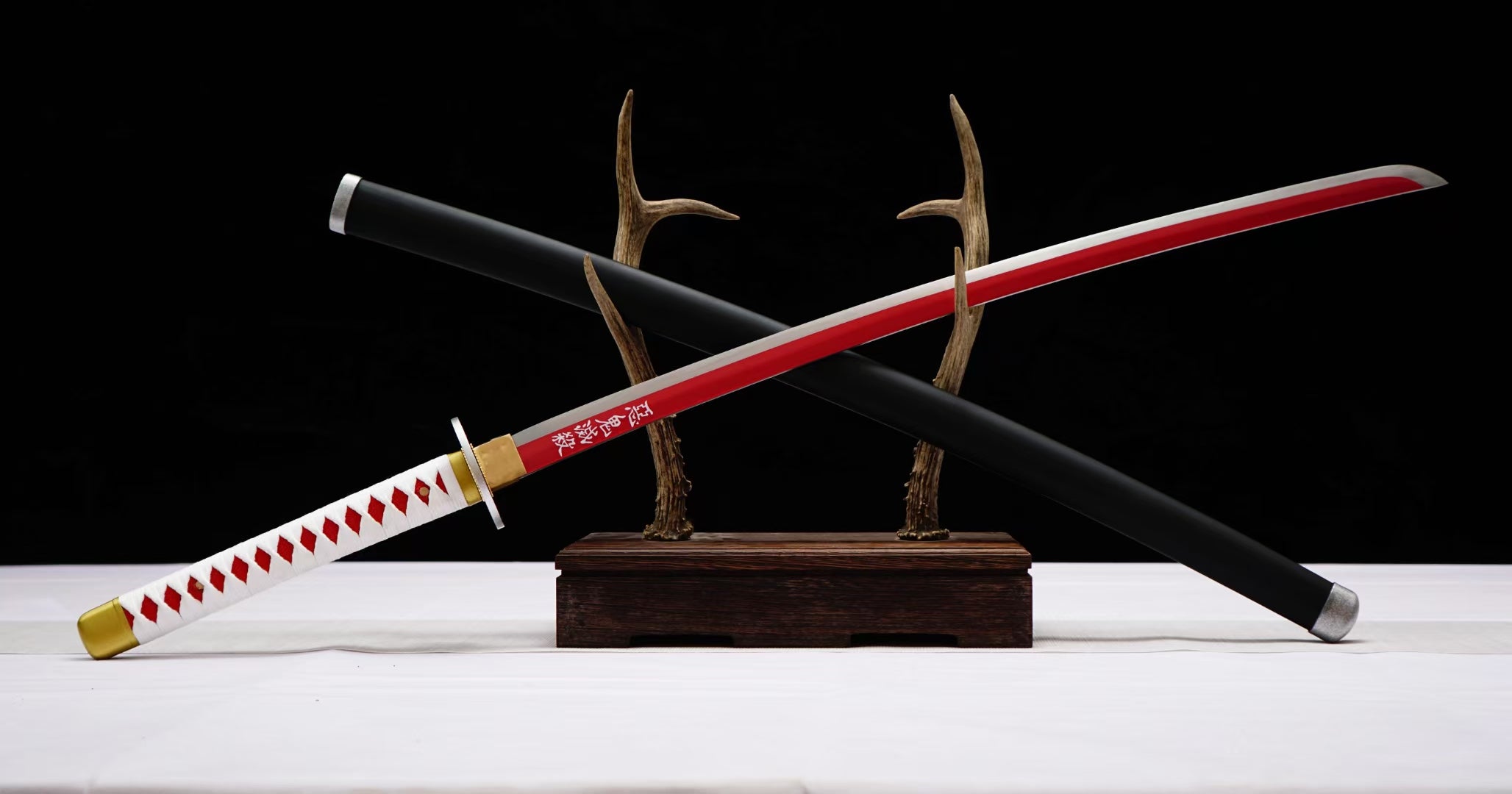 Demon Slayer Sword Tsuyuri Kanao Katana Pink Nichirin Flower Breathing Sword 1045 Carbon Steel(Sharp)