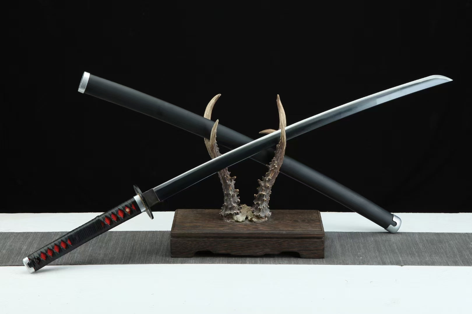 Demon Slayer Tanjiro Sword Black Blade Nichirin Katana Replica 1045 Carbon Steel
