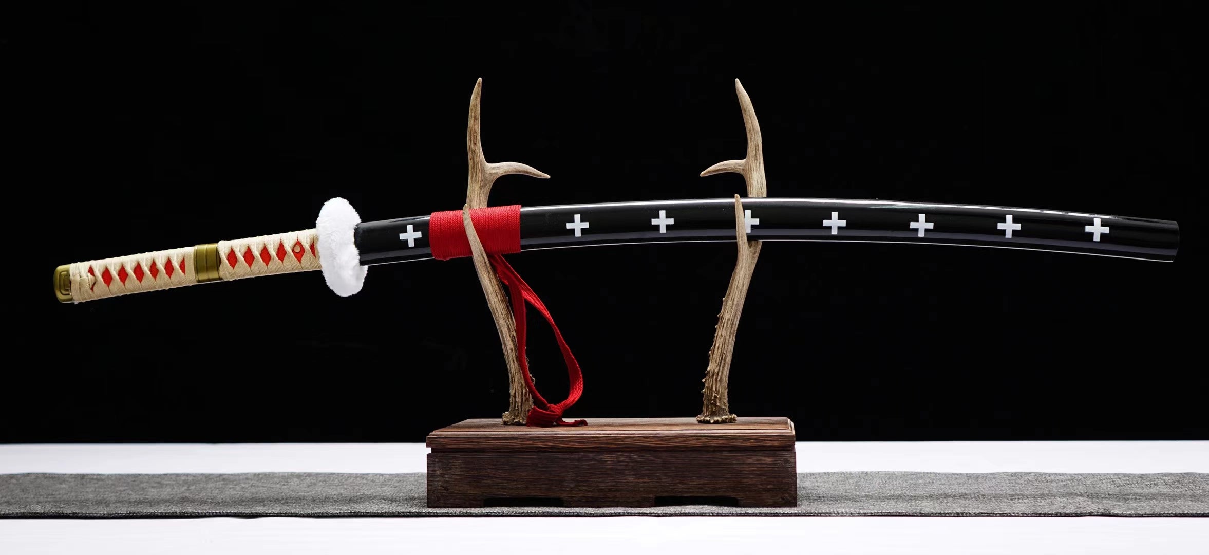 One Piece Trafalgar Law Red Kikoku Sword Surgeon of Death Red Anime Odachi Replica 1045 High Carbon Steel Katana